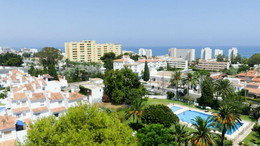 Top Floor Apartment Benalmadena Málaga