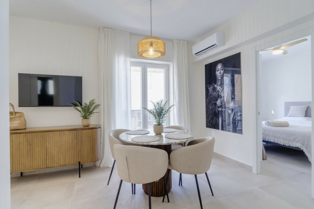 Middle Floor Apartment Estepona Málaga