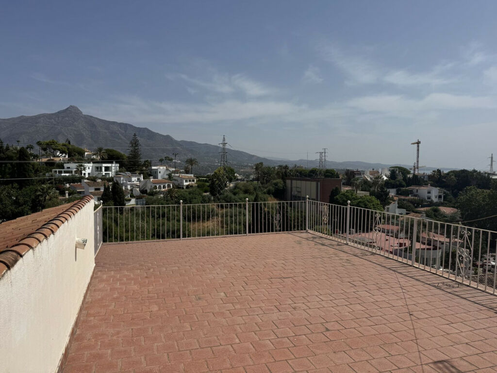 Detached Villa Nueva Andalucía Málaga