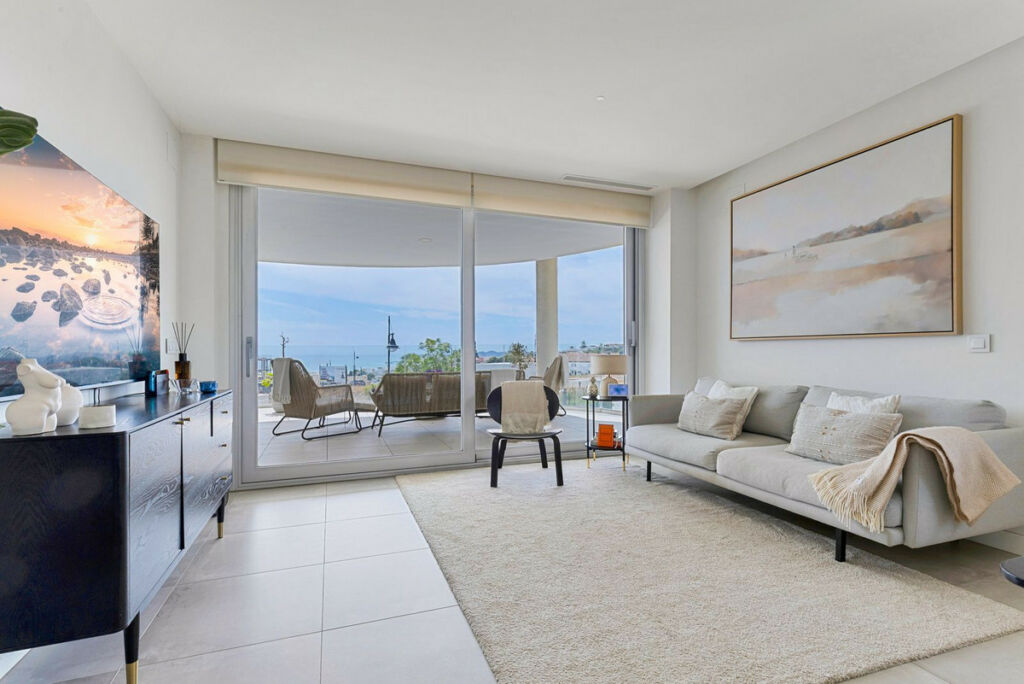 Middle Floor Apartment Fuengirola Málaga