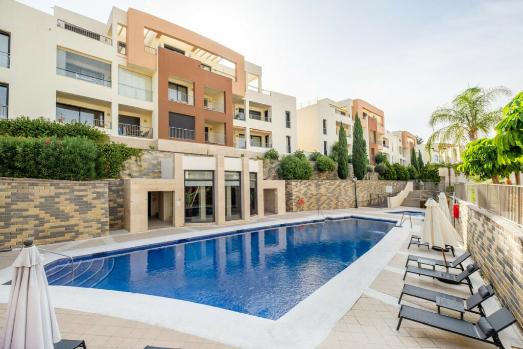 Middle Floor Apartment Altos de los Monteros Málaga