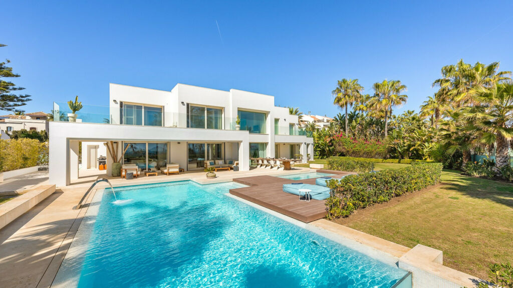 Detached Villa The Golden Mile Málaga