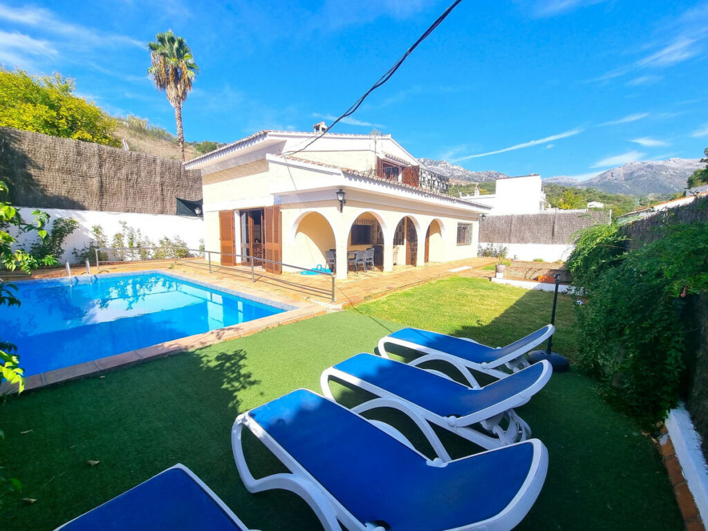 Detached Villa Cortes de la Frontera Málaga
