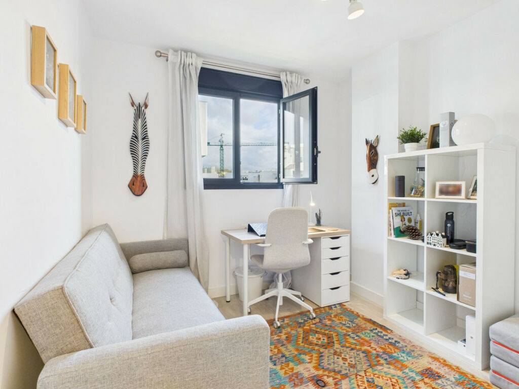 Middle Floor Apartment Estepona Málaga - image 10