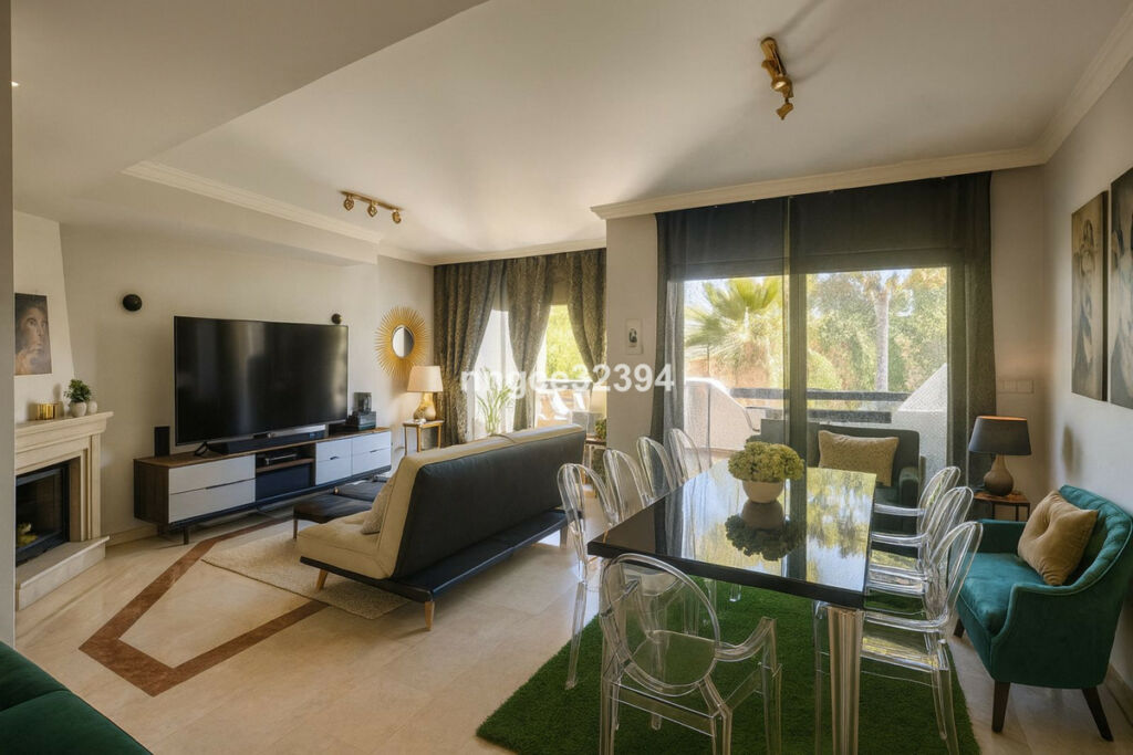 Townhouse Nagüeles Málaga - image 13