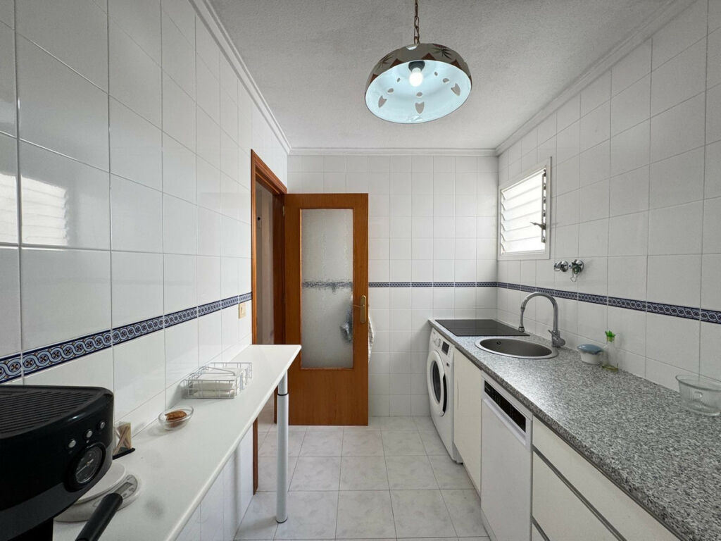 Penthouse Torrevieja Alicante - image 10