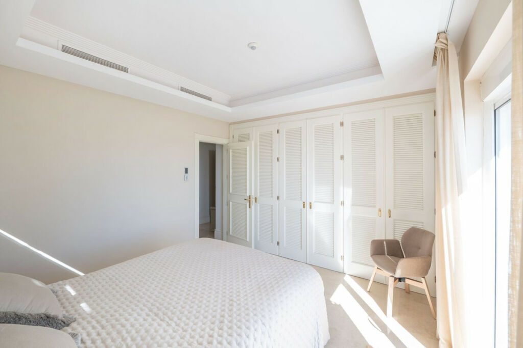 Detached Villa Marbella Málaga - image 10