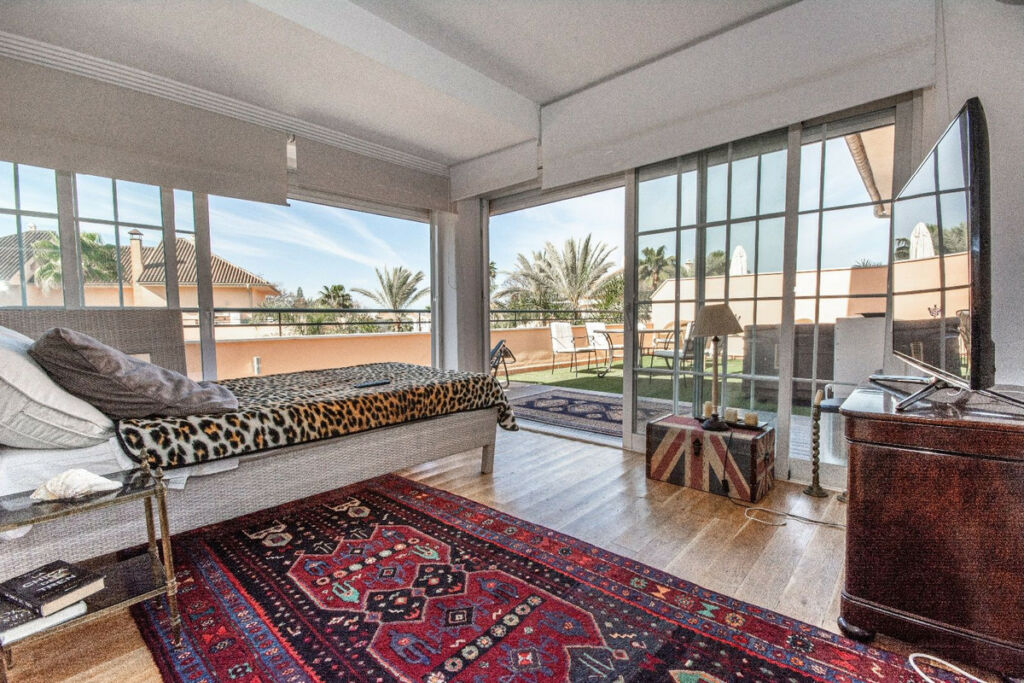 Top Floor Apartment Marbella Málaga - image 10