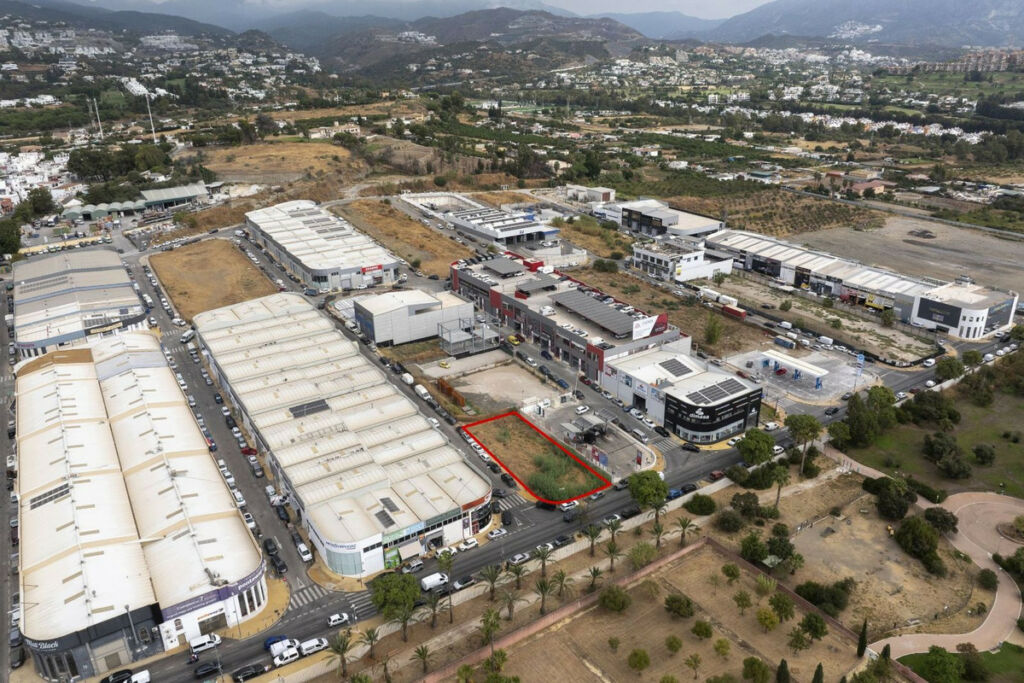Commercial Plot San Pedro de Alcántara Málaga - image 11