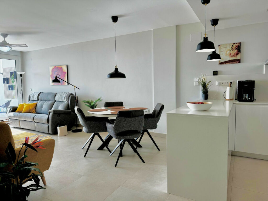 Middle Floor Apartment Torreblanca Málaga - image 10