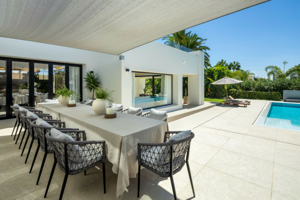Detached Villa Nueva Andalucía Málaga - image 10