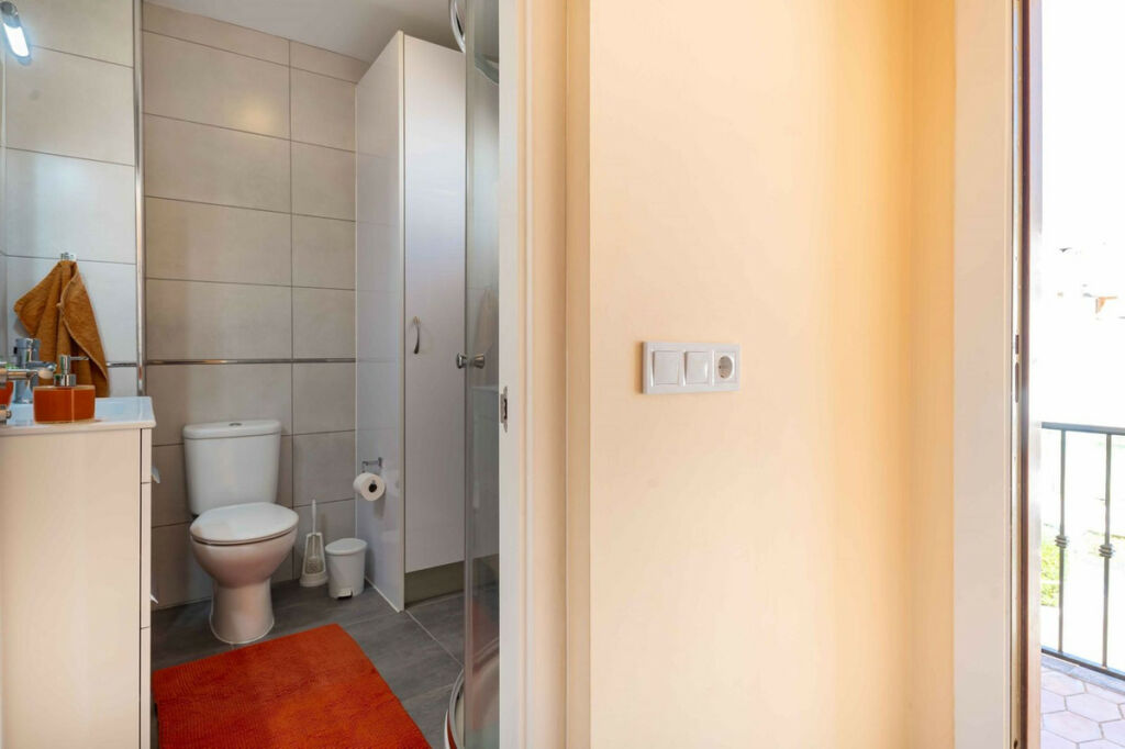 Penthouse Sierrezuela Málaga - image 10