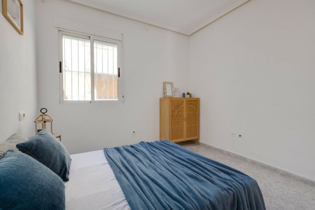 Bungalow Torrevieja Alicante - image 10