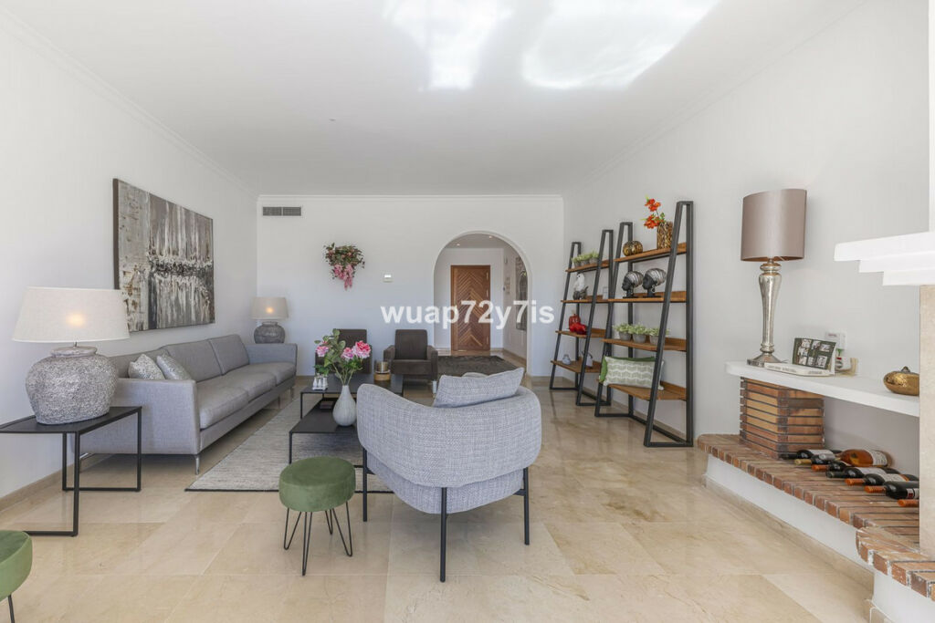 Penthouse Estepona Málaga - image 10
