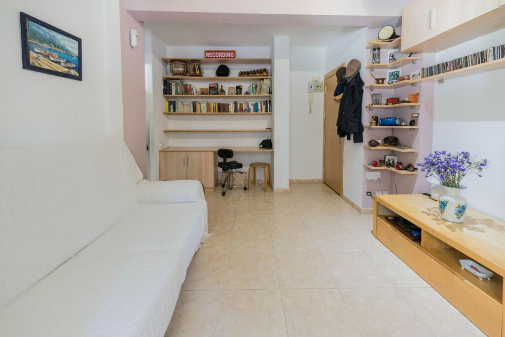 Middle Floor Apartment Calahonda Málaga - image 10