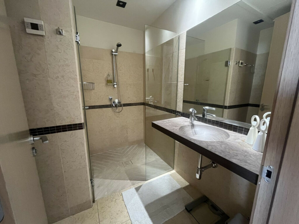 Middle Floor Apartment Altos de los Monteros Málaga - image 10