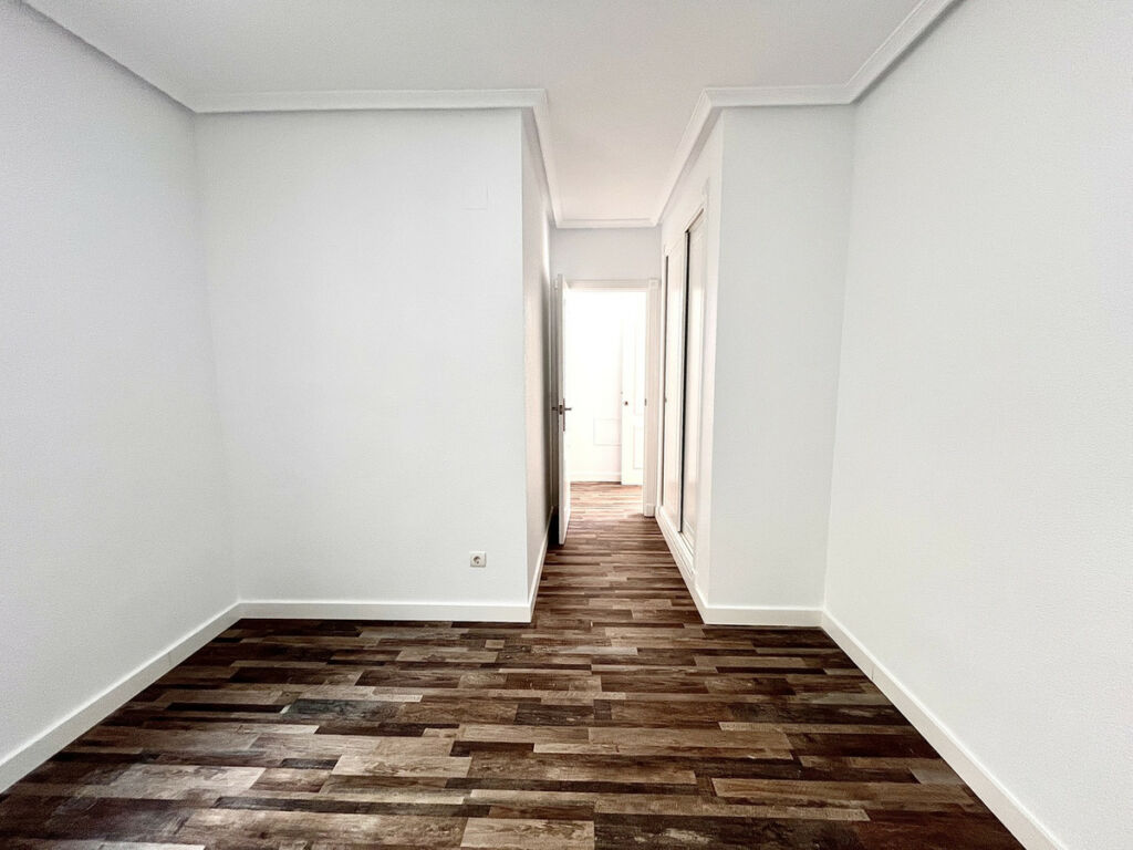 Middle Floor Apartment San Miguel de Salinas Alicante - image 10