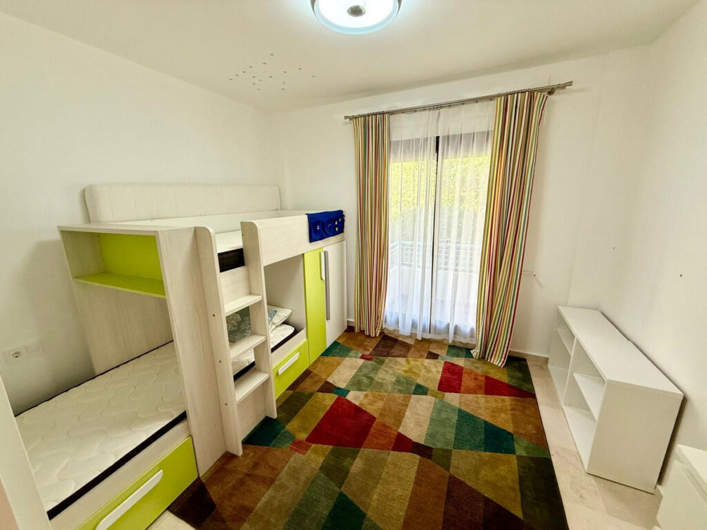Ground Floor Apartment La Alcaidesa Cádiz - image 10