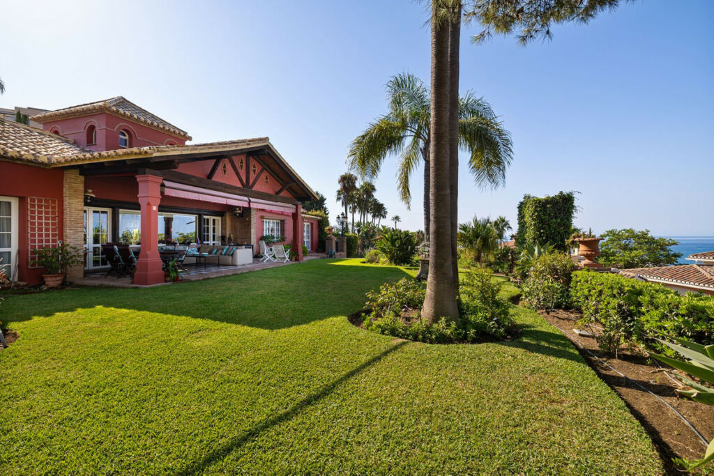 Detached Villa Benalmadena Málaga - image 10