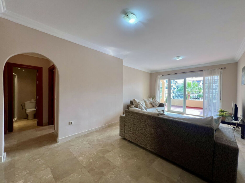 Middle Floor Apartment La Cala Hills Málaga - image 10
