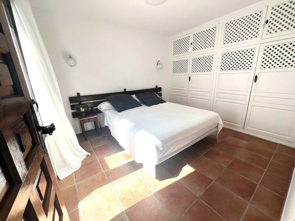 Top Floor Apartment El Paraiso Málaga - image 10
