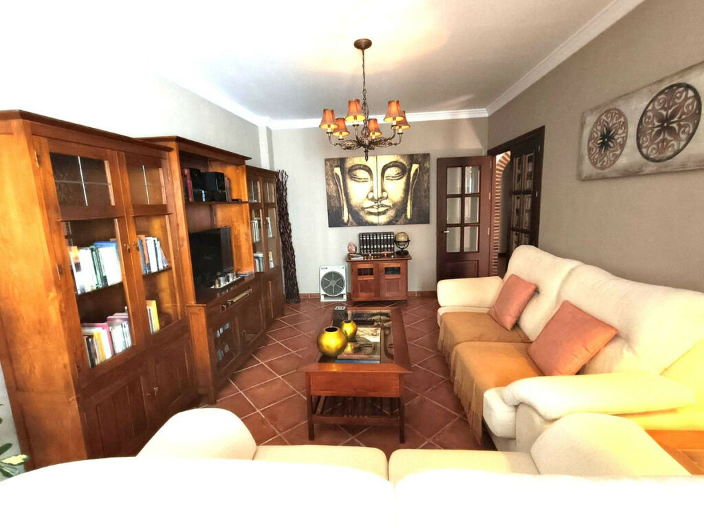 Townhouse Manilva Málaga - image 8