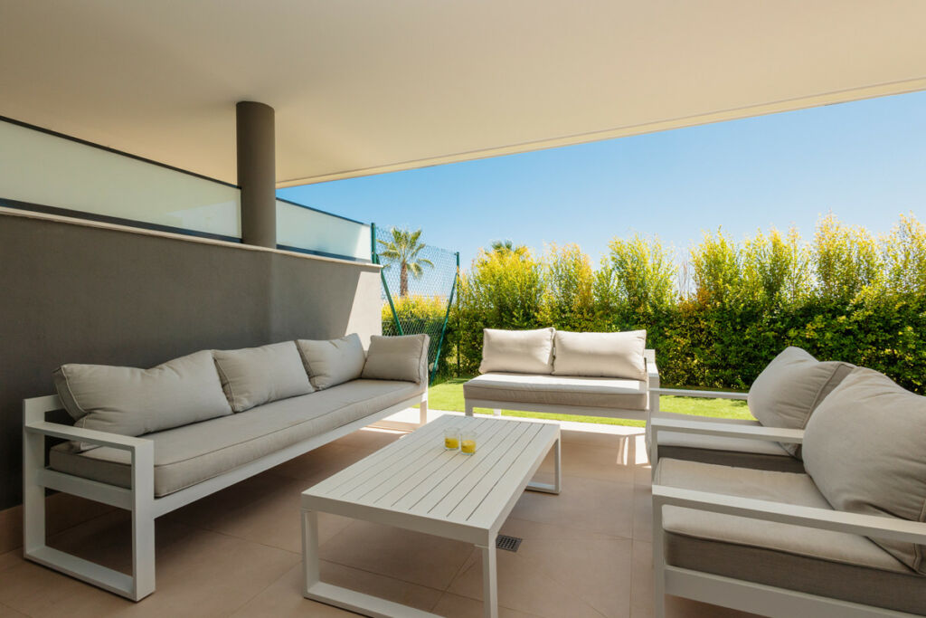 Middle Floor Apartment Estepona Málaga - image 10
