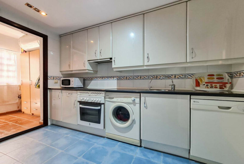 Ground Floor Apartment Nueva Andalucía Málaga - image 10