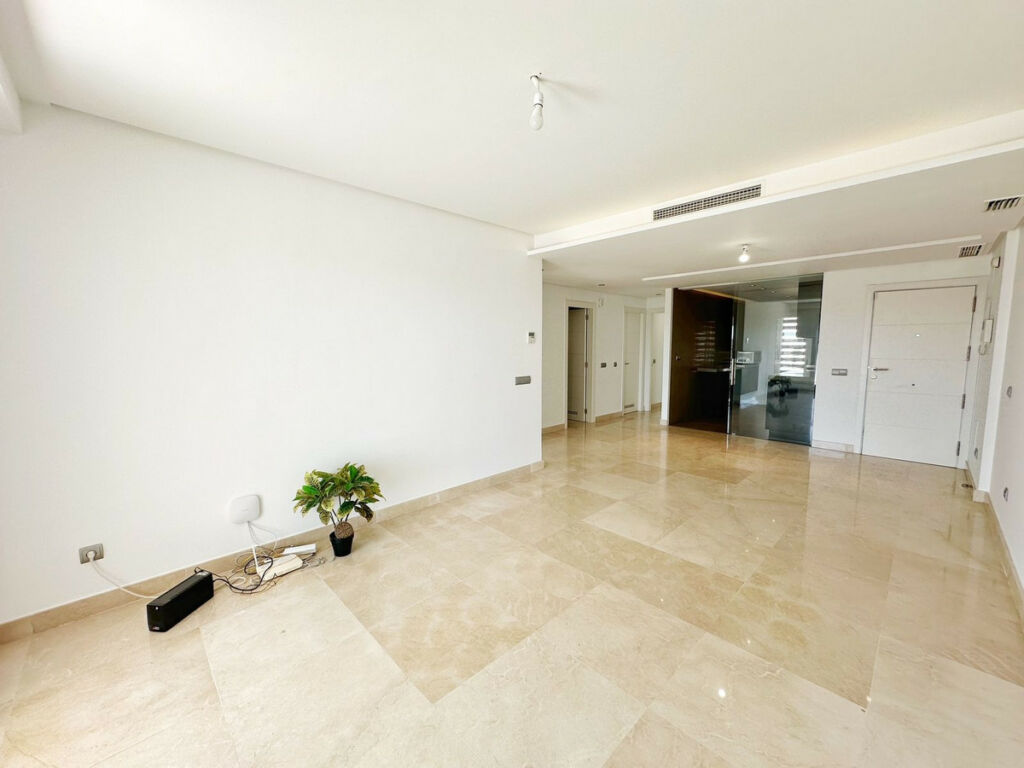 Middle Floor Apartment Los Arqueros Málaga - image 10