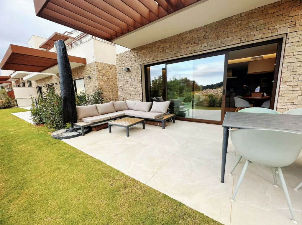 Semi-Detached House Istán Málaga - image 10