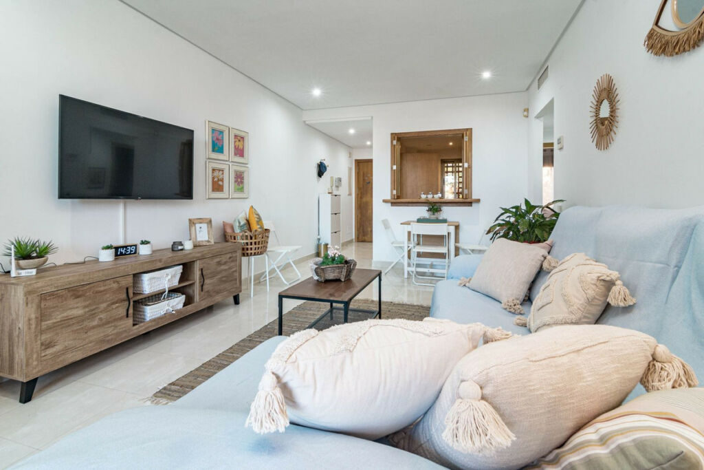 Ground Floor Apartment Selwo Málaga - image 10