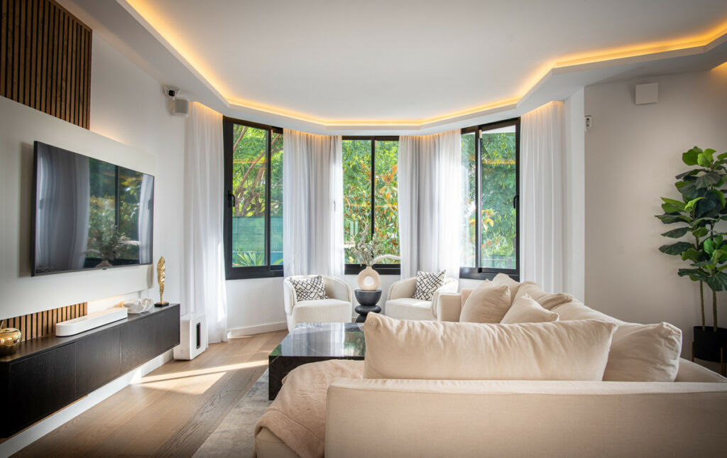 Detached Villa La Quinta Málaga - image 10