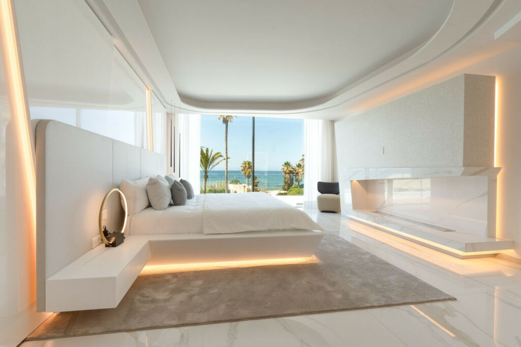 Detached Villa Los Monteros Málaga - image 10