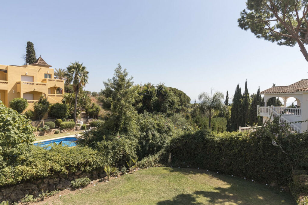 Detached Villa El Rosario Málaga - image 10