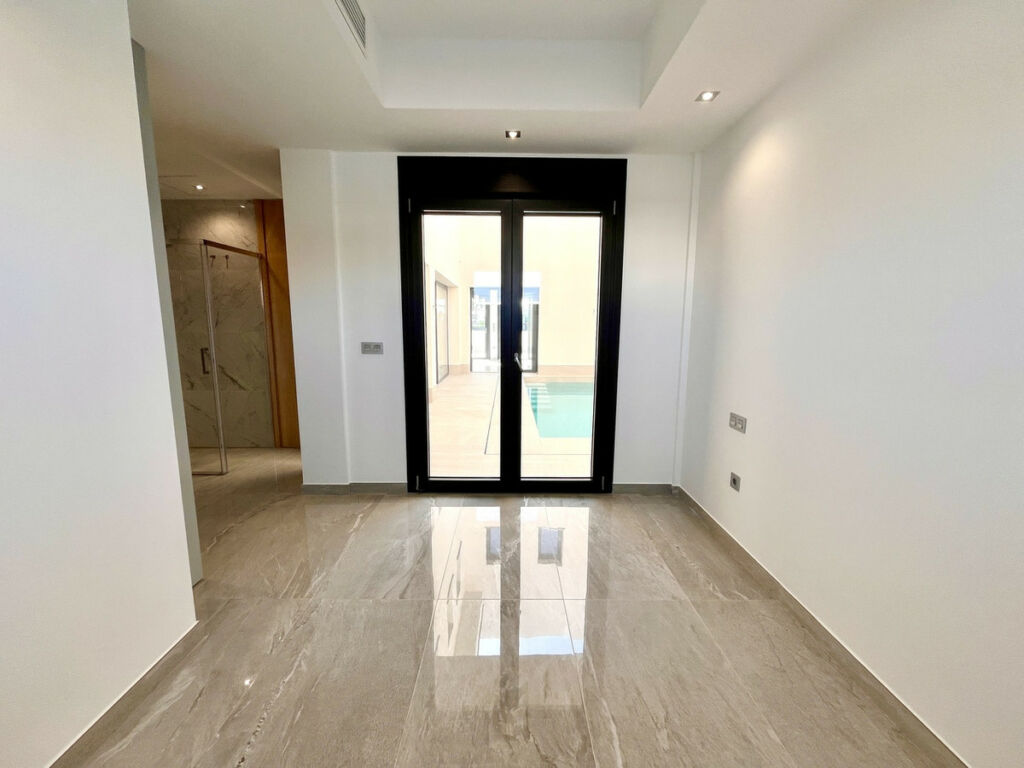 Detached Villa San Pedro del Pinatar Murcia - image 10