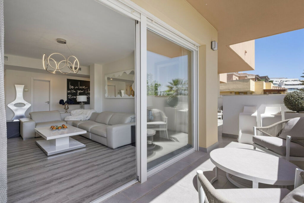 Middle Floor Apartment La Cala de Mijas Málaga - image 10