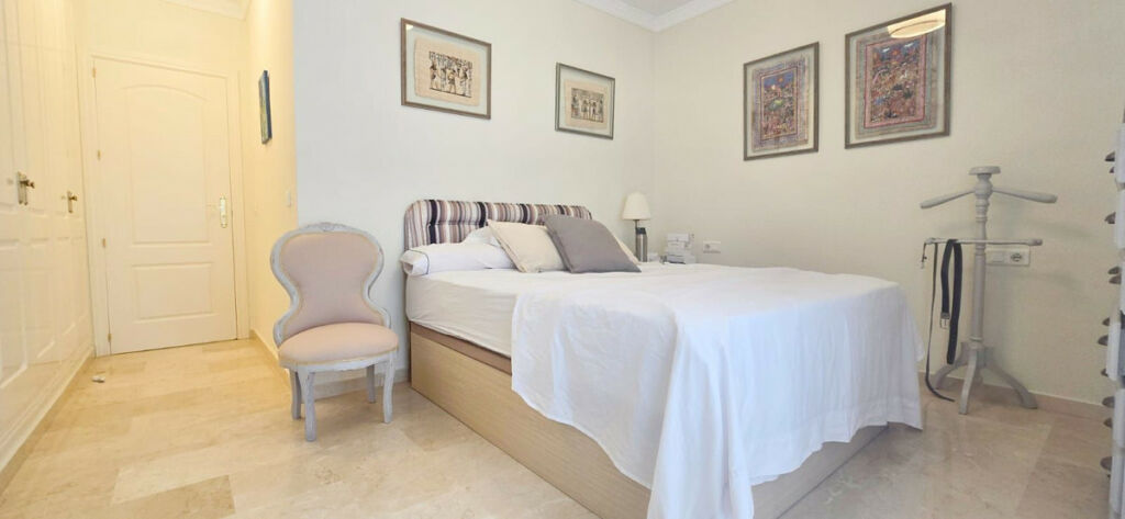 Middle Floor Apartment Arroyo de la Miel Málaga - image 10