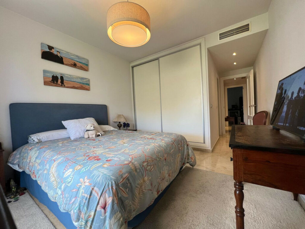 Middle Floor Apartment Guadalmina Alta Málaga - image 10