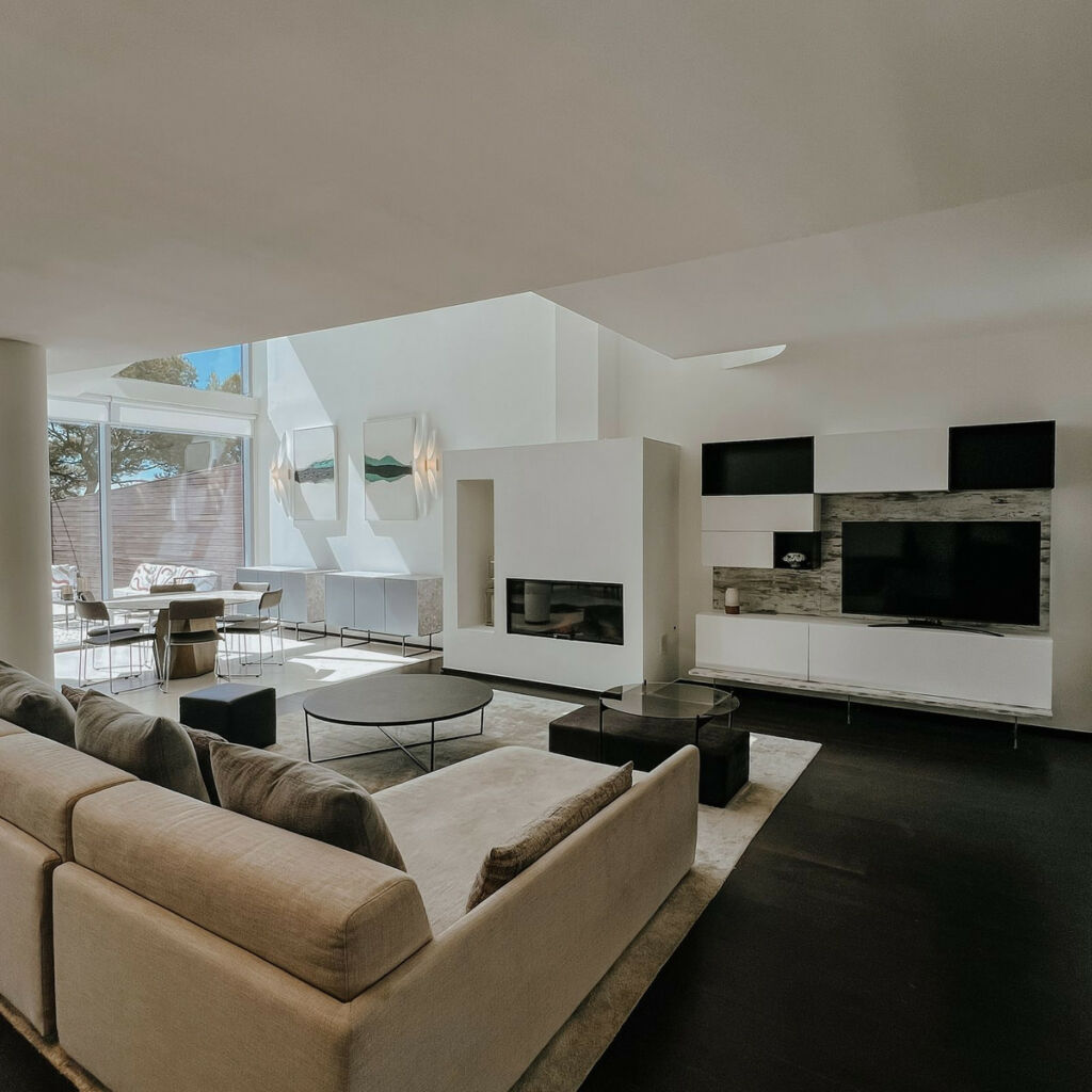 Townhouse Sierra Blanca Málaga - image 10