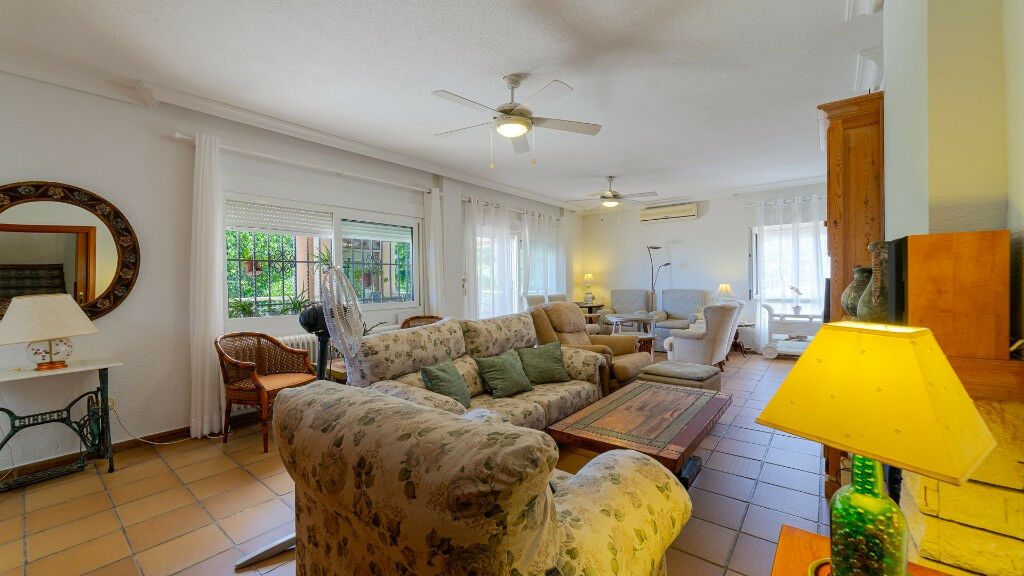 Detached Villa Campoamor Alicante - image 10