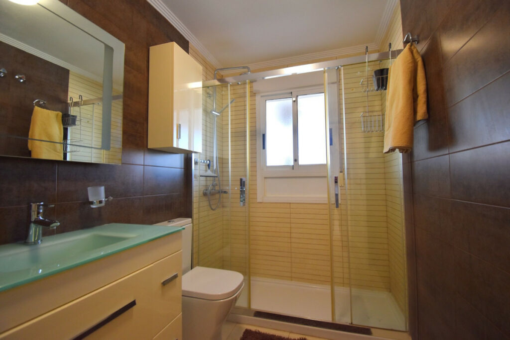 Ground Floor Apartment Villamartin Alicante - image 10