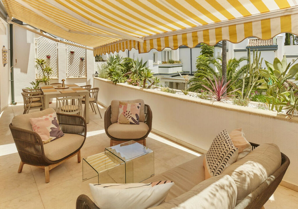 Middle Floor Apartment Estepona Málaga - image 10