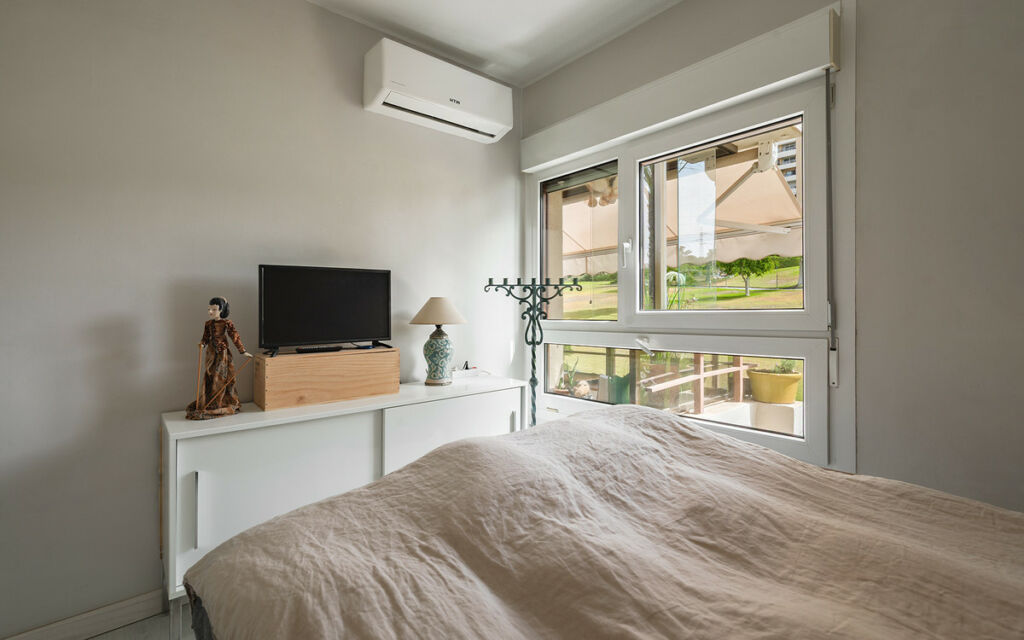 Middle Floor Apartment Nueva Andalucía Málaga - image 7