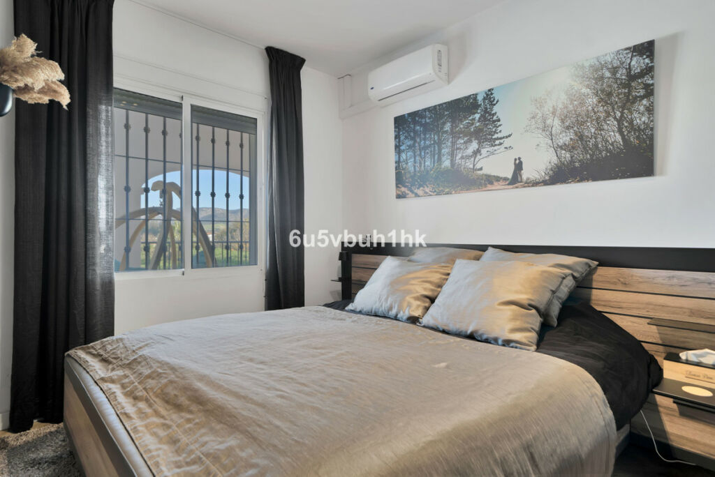 Detached Villa Alhaurín el Grande Málaga - image 10