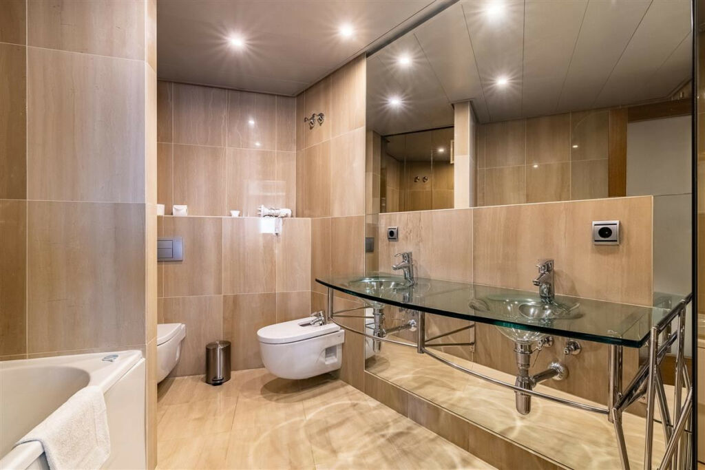 Middle Floor Apartment Estepona Málaga - image 10