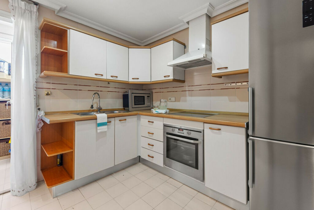 Middle Floor Apartment El Campello Alicante - image 10
