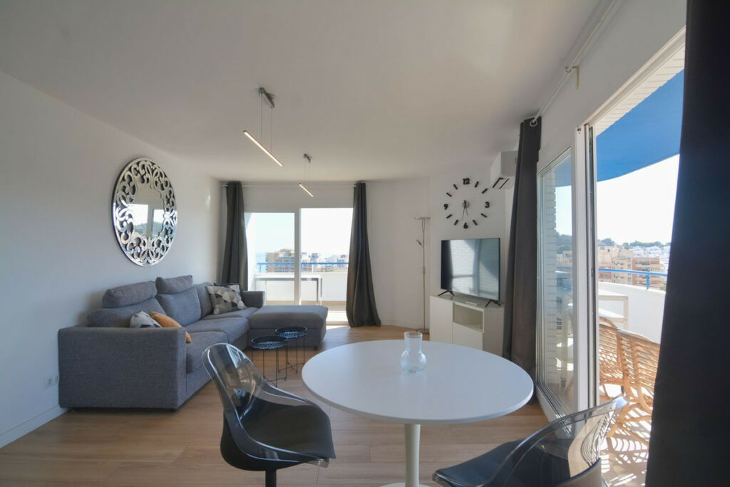 Middle Floor Apartment Torreblanca Málaga - image 10