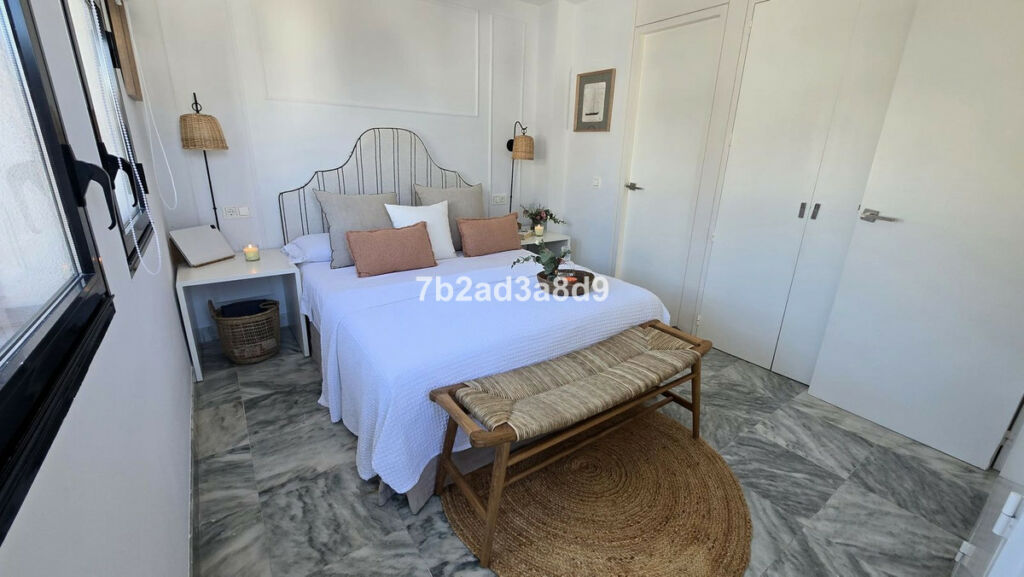 Townhouse New Golden Mile Málaga - image 10
