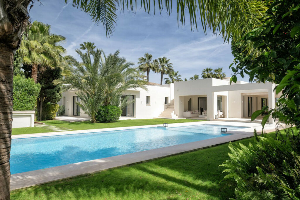 Detached Villa Marbesa Málaga - image 10
