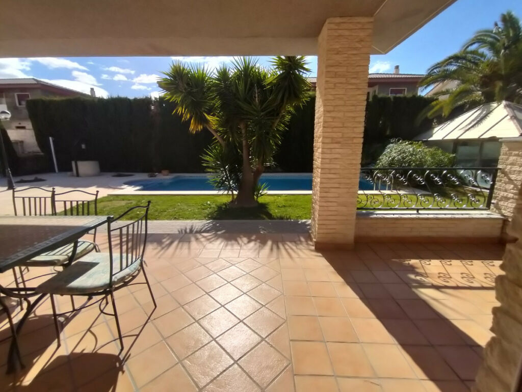 Detached Villa Elda Alicante - image 10
